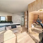 Villa Galla - Sea View, Jacuzzi, Heated Pool Modern Design *