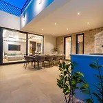 Villa Galla - Sea View, Jacuzzi, Heated Pool Modern Design *