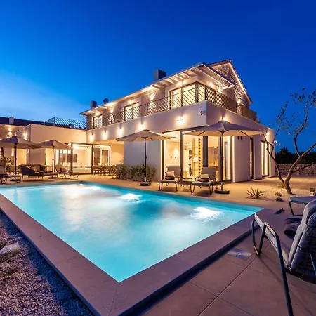 Galla - Sea View, Jacuzzi, Heated Pool Modern Design *