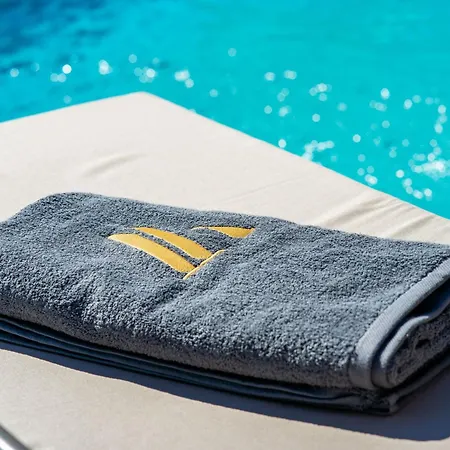 Galla - Heated Pool, Sea View, Jaccuzzi, Modern Design *