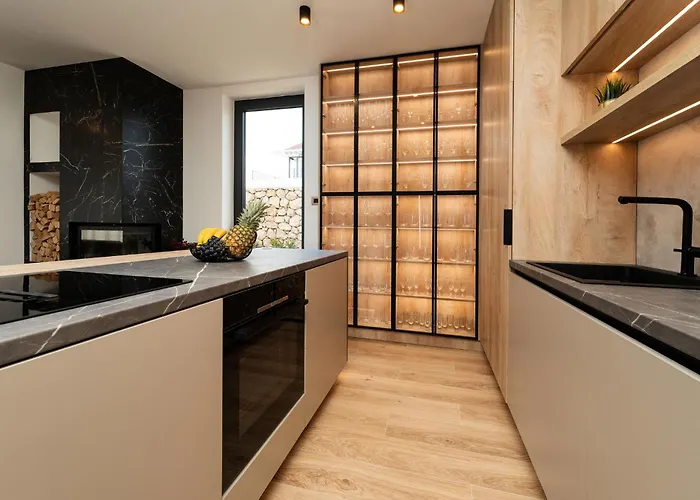 Galla - Heated Pool, Sea View, Jaccuzzi, Modern Design *