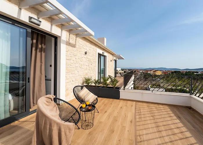 Villa Galla - Heated Pool, Sea View, Jaccuzzi, Modern Design