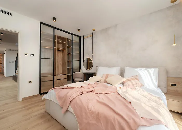 Galla - Heated Pool, Sea View, Jaccuzzi, Modern Design Villa