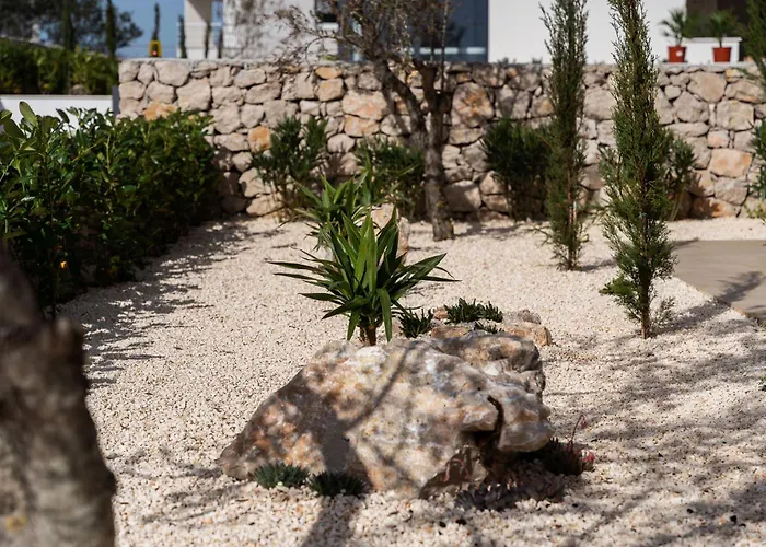 Galla - Heated Pool, Sea View, Jaccuzzi, Modern Design *