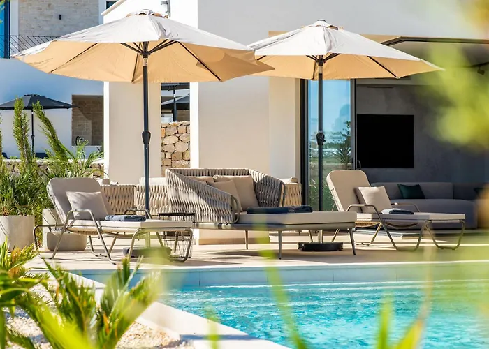 ヴィラ Galla - Heated Pool, Sea View, Jaccuzzi, Modern Design *