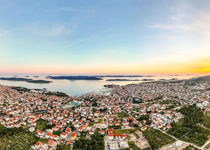 Villa Galla - Heated Pool, Sea View, Jaccuzzi, Modern Design Vodice