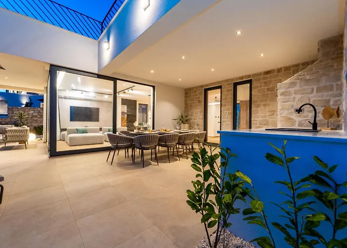 Villa Galla - Sea View, Jacuzzi, Heated Pool Modern Design *