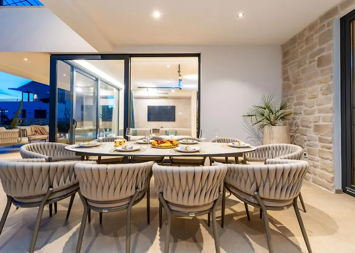 Villa Galla - Heated Pool, Sea View, Jaccuzzi, Modern Design